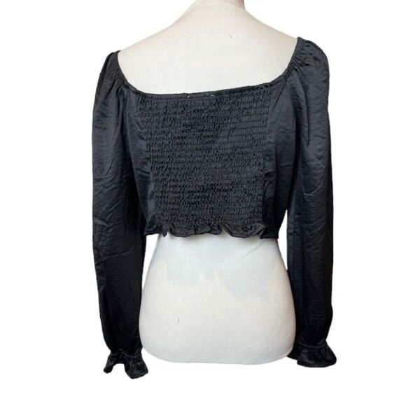 NWOT Kirious Black Long Sleeve Crop Top Tie Front Elastic Back Peek a Boo Large - Picture 4 of 8